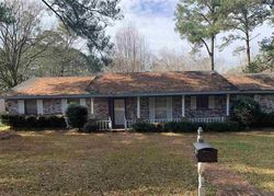 Bank Foreclosures in MAGEE, MS