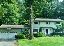 Bank Foreclosures in TRUMBULL, CT