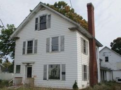 Bank Foreclosures in NEWPORT, ME