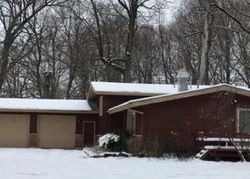 Bank Foreclosures in SUGAR GROVE, IL