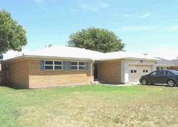 Bank Foreclosures in FRITCH, TX