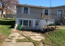 Bank Foreclosures in BLOOMFIELD, IA