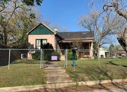 Bank Foreclosures in YOAKUM, TX