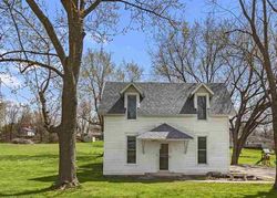 Bank Foreclosures in WASHINGTON, IA