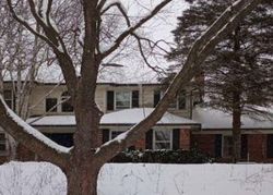 Bank Foreclosures in LAKE ZURICH, IL