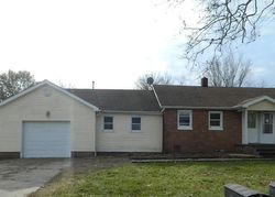 Bank Foreclosures in MORO, IL