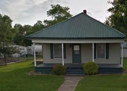 Bank Foreclosures in VERMILION, IL