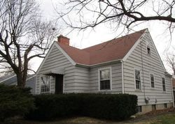 Bank Foreclosures in GLEN ELLYN, IL