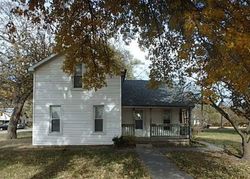 Bank Foreclosures in BLUE SPRINGS, NE