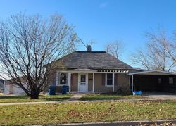 Bank Foreclosures in BELLE PLAINE, IA