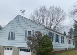 Bank Foreclosures in WOODBRIDGE, CT