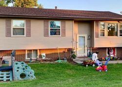 Bank Foreclosures in NEW LONDON, IA