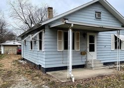 Bank Foreclosures in TAYLORVILLE, IL