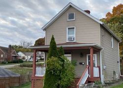 Bank Foreclosures in YOUNGWOOD, PA