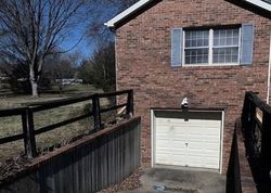 Bank Foreclosures in CAMPBELLSVILLE, KY
