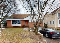 Bank Foreclosures in EASTCHESTER, NY