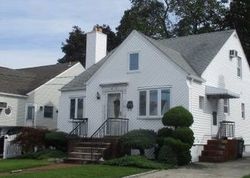 Bank Foreclosures in LYNBROOK, NY