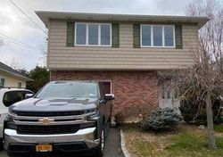 Bank Foreclosures in BAYVILLE, NY