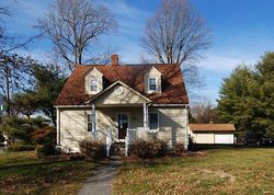 Bank Foreclosures in WINCHESTER, VA