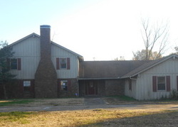 Bank Foreclosures in HOLLANDALE, MS