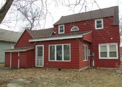 Bank Foreclosures in CEDAR FALLS, IA