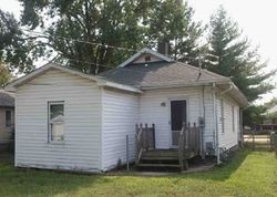 Bank Foreclosures in WOOD RIVER, IL