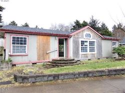 Bank Foreclosures in LINCOLN CITY, OR
