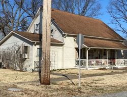 Bank Foreclosures in NEW ATHENS, IL