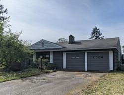 Bank Foreclosures in LAKEWOOD, WA