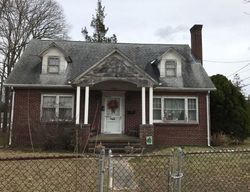Bank Foreclosures in RIVERHEAD, NY