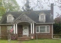 Bank Foreclosures in RIVERHEAD, NY