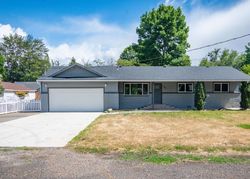 Bank Foreclosures in EAGLE POINT, OR