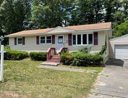 Bank Foreclosures in LEOMINSTER, MA