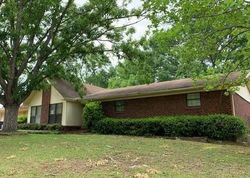 Bank Foreclosures in CAMDEN, AR