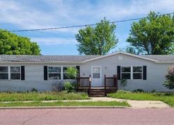 Bank Foreclosures in COMFREY, MN