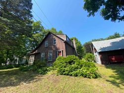 Bank Foreclosures in EAST HAMPSTEAD, NH