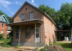 Bank Foreclosures in HIAWATHA, KS