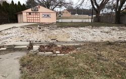 Bank Foreclosures in DES PLAINES, IL