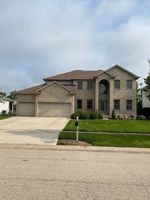 Bank Foreclosures in OSWEGO, IL