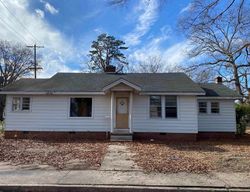 Bank Foreclosures in CLINTON, SC