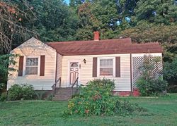 Bank Foreclosures in MARTINSVILLE, VA