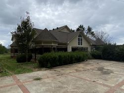 Bank Foreclosures in MONROE, GA