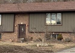 Bank Foreclosures in CASEYVILLE, IL