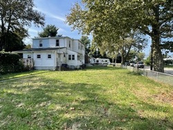 Bank Foreclosures in FLORENCE, NJ