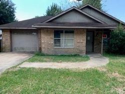 Bank Foreclosures in WALLER, TX