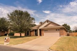 Bank Foreclosures in WOODWAY, TX