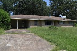 Bank Foreclosures in CROCKETT, TX