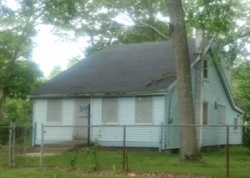 Bank Foreclosures in MASTIC, NY