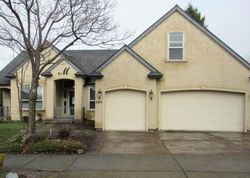 Bank Foreclosures in EAGLE POINT, OR