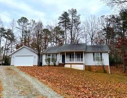 Bank Foreclosures in RUTHER GLEN, VA